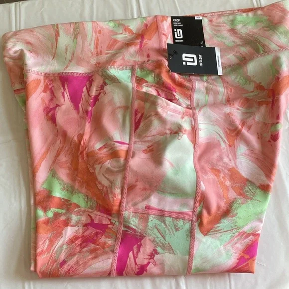 Leggings/Capri - Picture 7 of 7